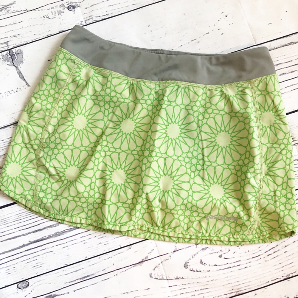 PATAGONIA l XS green/grey skort